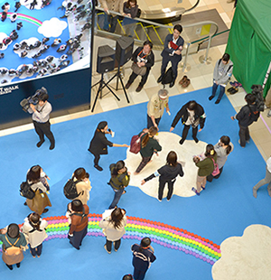 寝相アートの様子